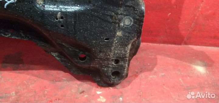 Ситроен С4 подрамник передний Citroen C4 1.6 АКПП