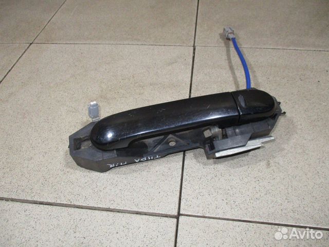 Ручка двери передней наружная правая Nissan Tiida