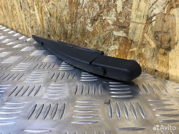 Поводок стеклоочистителя задний LADA Xray 1.8 2018