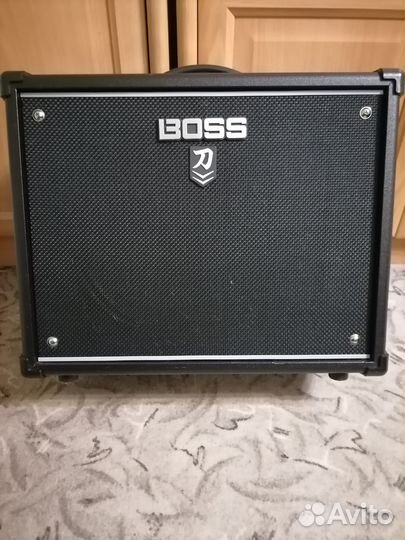 Гитарный комбоусилитель 50 ватт+контроллер