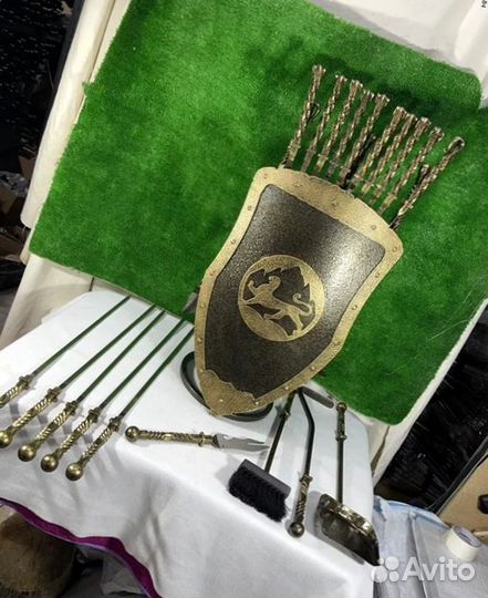 Подставка под шампуры Щит