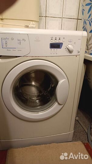 Стиральная машина indesit