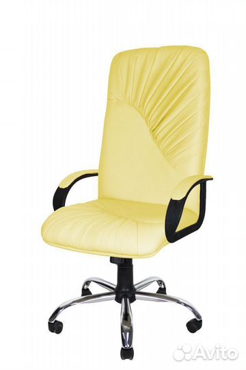 Офисное кресло