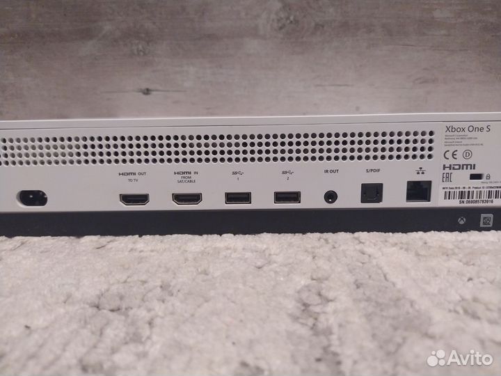 Xbox one s 1tb с играми