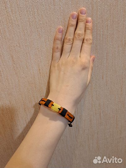 Браслет с янтарем