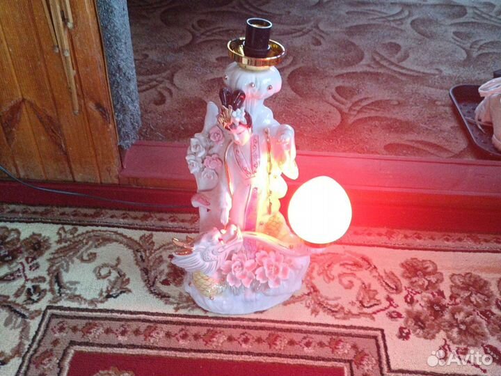 Фарфоровый подсвечник