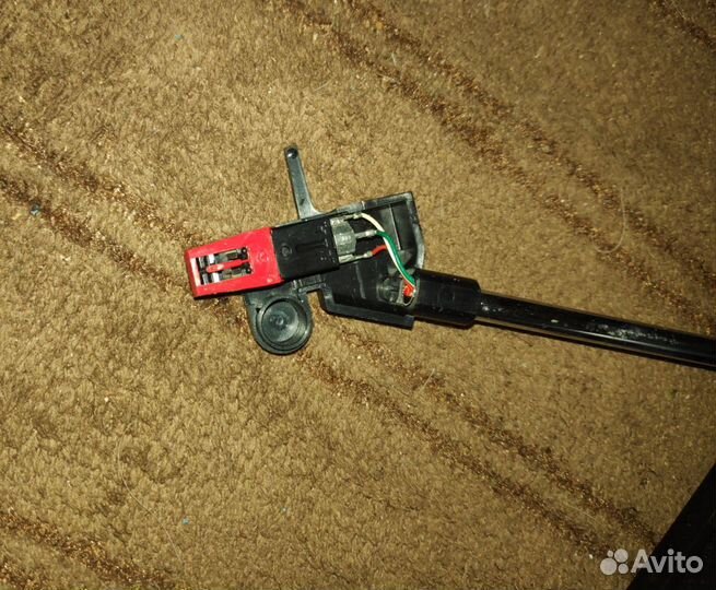 Портативный проигрыватель винила Sanyo