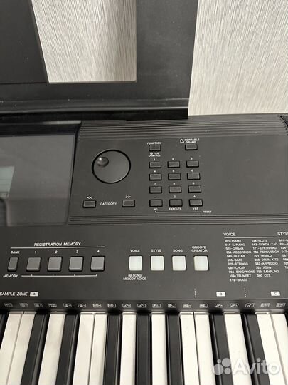 Синтезатор Yamaha PSR-EW410