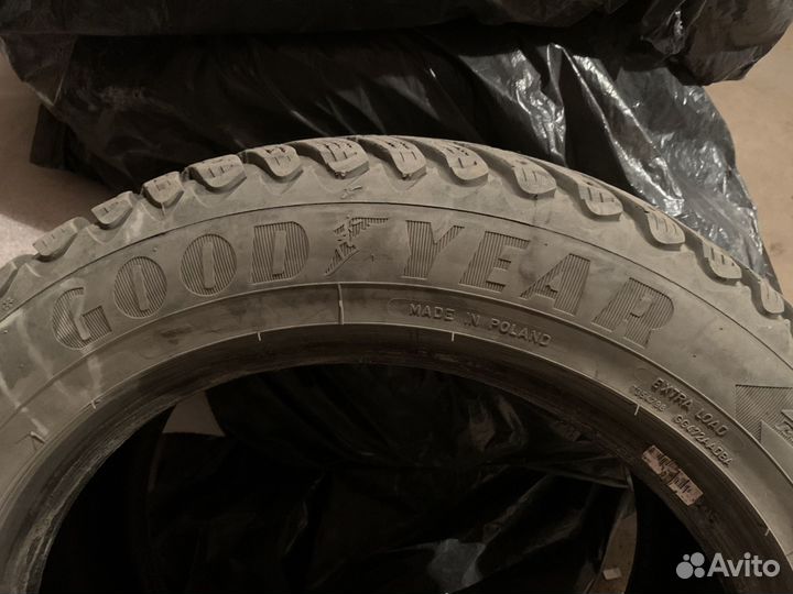 Goodyear Eagle Ultra Grip GW-2 5/6 R16 26J