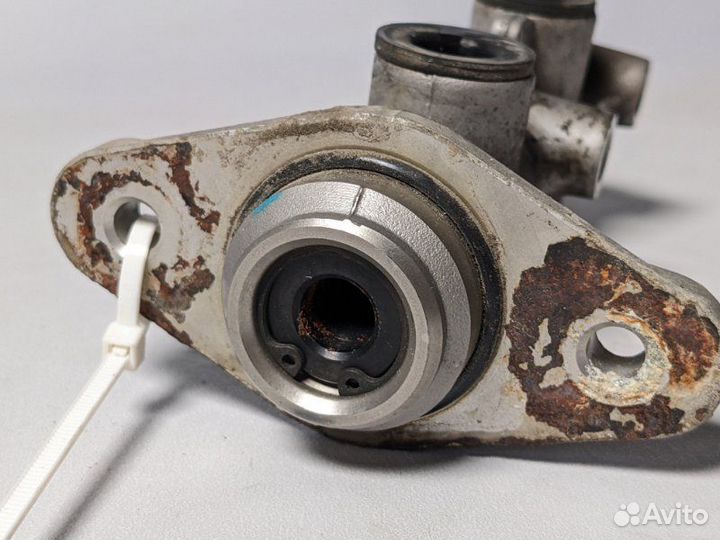 Цилиндр тормозной главный Hyundai Getz G4EA 2005