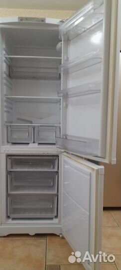 Продам холодильник рабочий бу