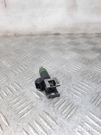 Форсунка Ford Focus 1.6 hxda 2005