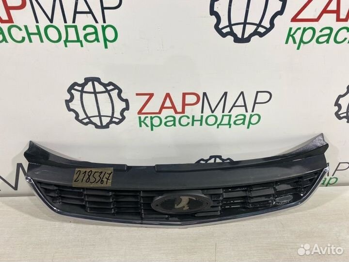 Решетка радиатора передняя LADA Priora 2171