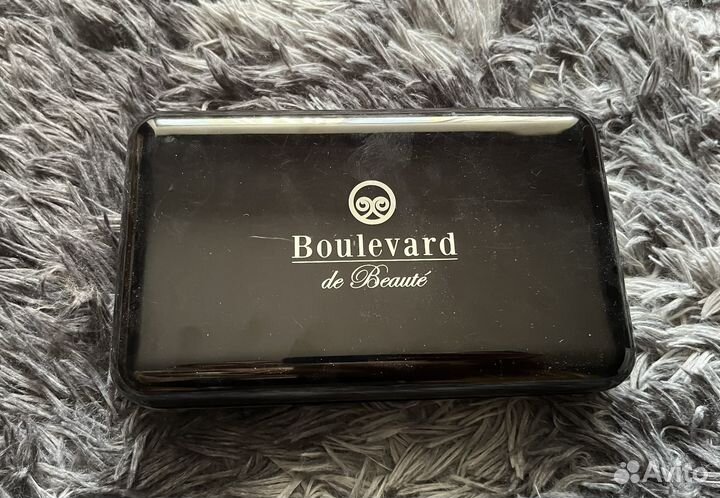 Палетка для макияжа из Германии