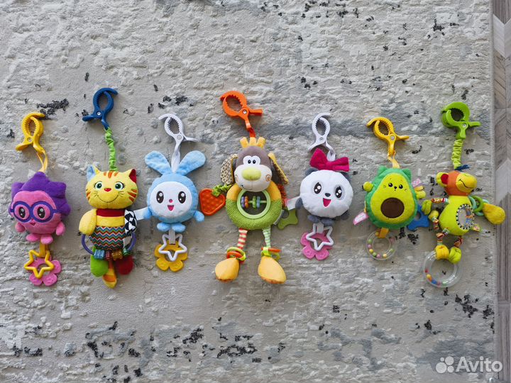 Игрушки-подвески для малышей