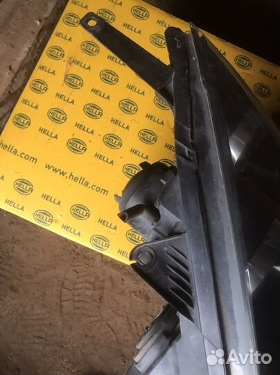 Фара левая Mazda 3 bk хэтчбек галоген