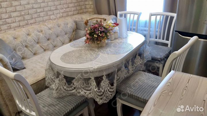 Стол обеденный