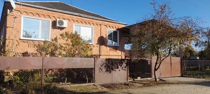 Дом 216,3 м² на участке 5 сот.