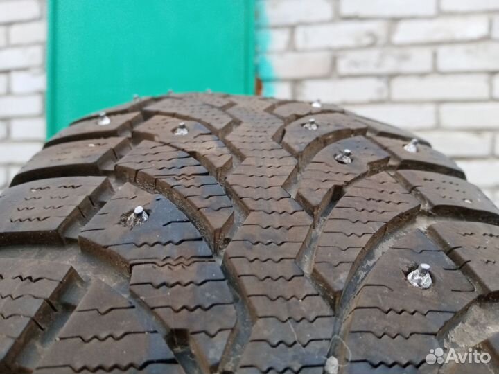 Pirelli Formula Ice 205/65 R16 114F