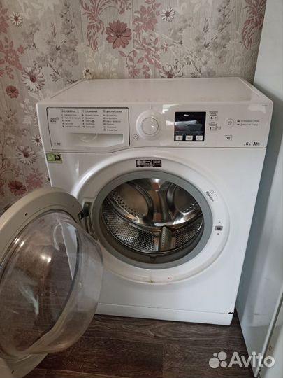 Стиральная машина Hotpoint aristoni