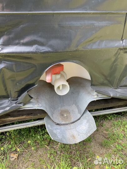 Квадратная емкость cube