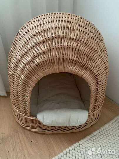 Лежанка для кошек