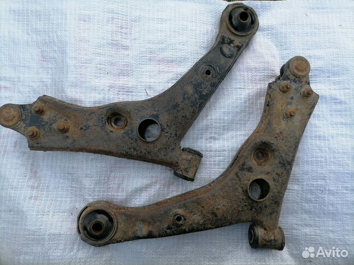 Рычаг передний Вортекс Эстина A21 FL-C