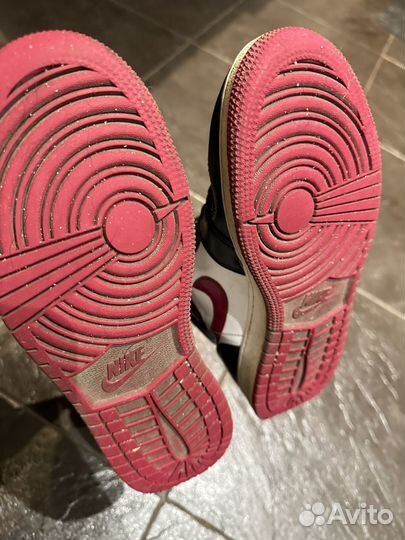 Nike Air Jordan 1 Mid Bred Toe оригинал