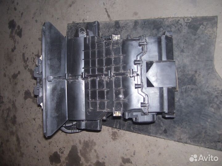 Форд фьюжен корпус отопителя