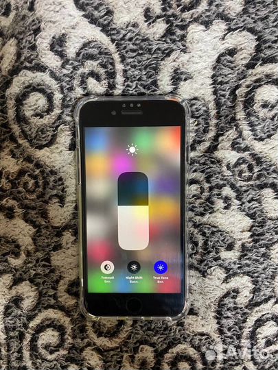 iPhone 8, 64 ГБ