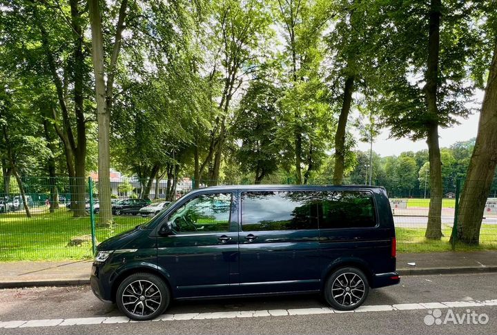 Volkswagen Caravelle 2.0 AMT, 2021, 26 492 км