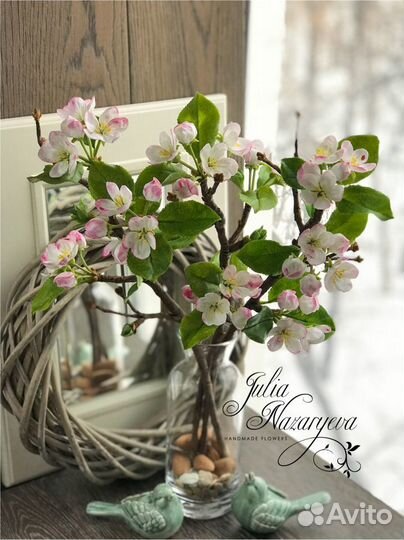 Ветка цветущей яблони.Холодный фарфор