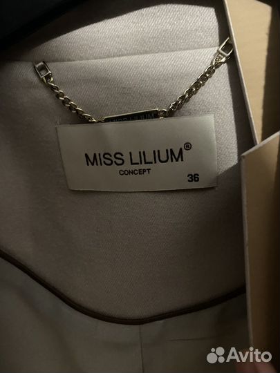 Костюм женский