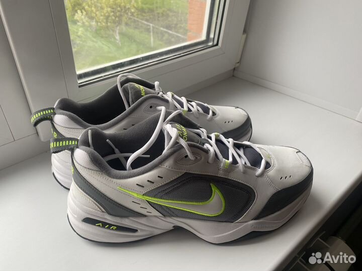 Кроссовки nike air monarch