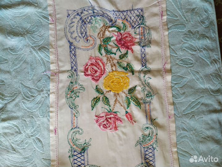 Скатерть дорожка вышитая