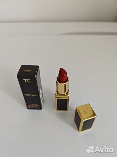 Помада Tom Ford и пробники духов