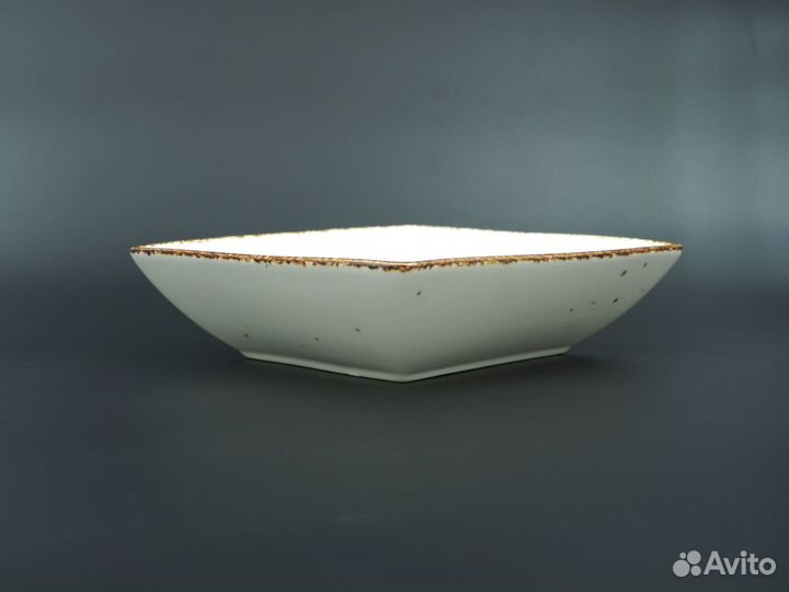 Тарелка десертная Bronco 