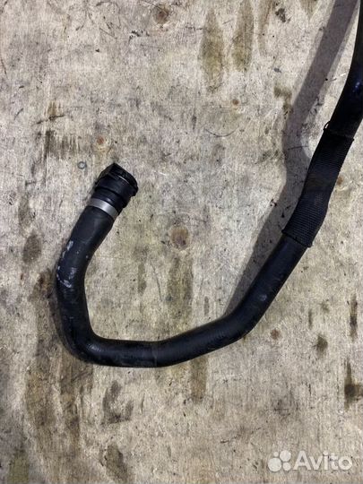 Патрубок системы охлаждения Bmw 7-Series F01/F02