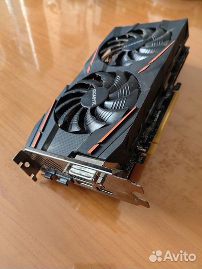 Gigabyte Radeon RX 580 (8Гб)