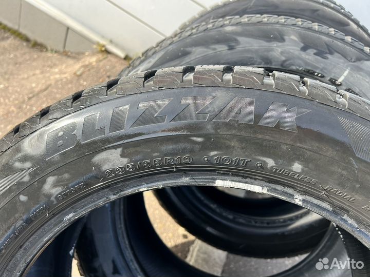 Bridgestone Blizzak Spike-02 SUV 235/55 R19 101T