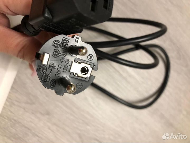 Сетевой кабель