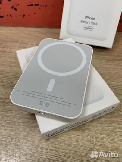 Повербанк MagSafe Battery Pack для iPhone