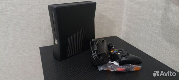 Xbox 360 slim 250gb прошитый freeboot