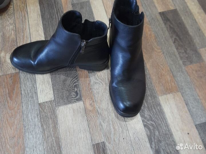 Ботинки женские 38 размер