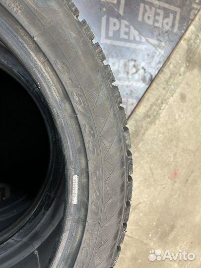 Pirelli Winter Carving Edge 315/35 R20