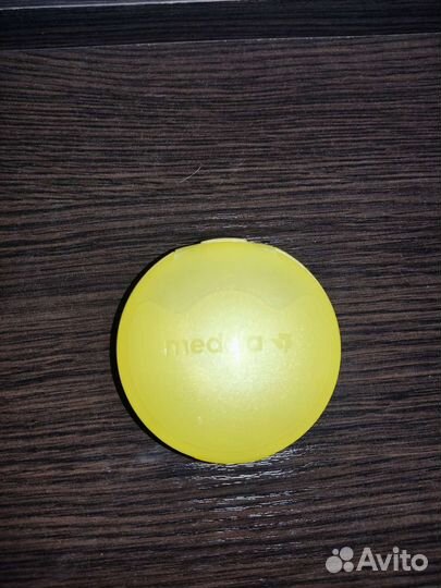 Накладки на грудь medela новые