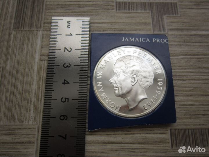 Ямайка 5 долларов 1976 год серебро