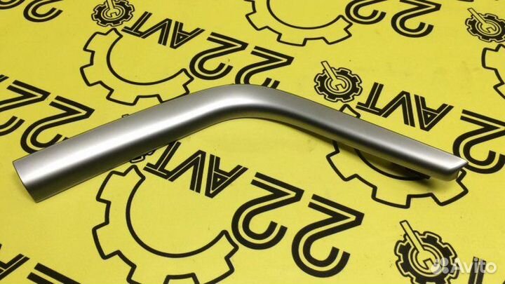 Накладка на торпедо декоративная правая Subaru