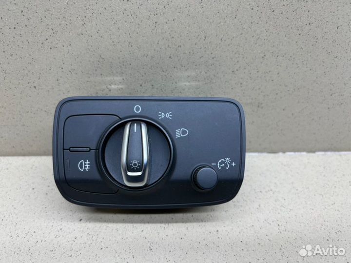 Переключатель света фар Audi A3 8V czca 2014