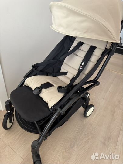 Коляска прогулочная Babyzen yoyo Taupe рама черная